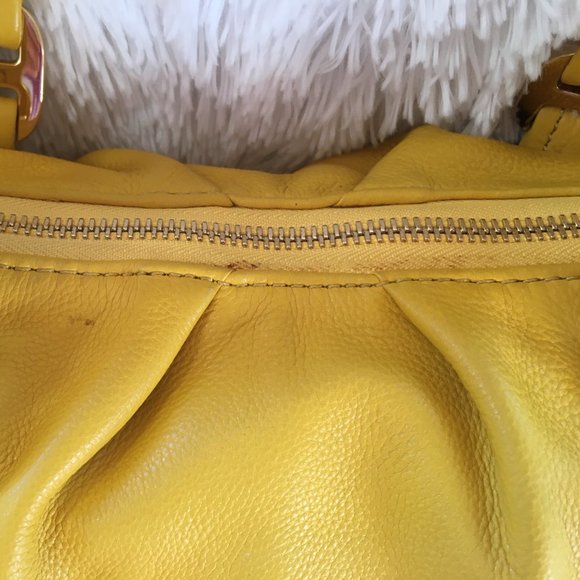 Michael Kors Large Yellow Leather Handbag - Picture 8 of 16